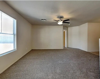 7375 W Palo Verde Drive - Photo Thumbnail 2