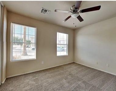 7375 W Palo Verde Drive - Photo Thumbnail 11