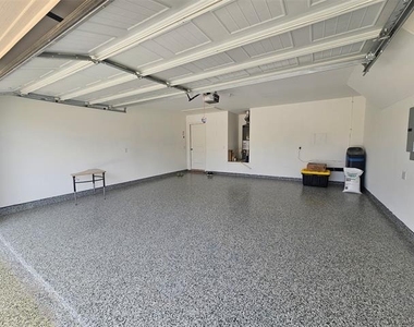 3105 Euclid Way - Photo Thumbnail 21