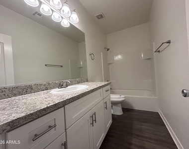 4337 W Crescent Road - Photo Thumbnail 3