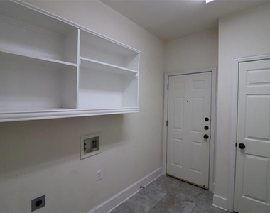 4041 Brazos Drive - Photo Thumbnail 23