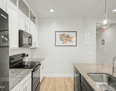 43938 W Palo Olmo Road - Photo Thumbnail 9