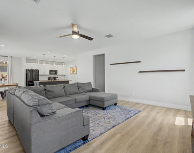 43938 W Palo Olmo Road - Photo Thumbnail 14