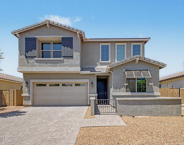 43938 W Palo Olmo Road - Photo Thumbnail 1