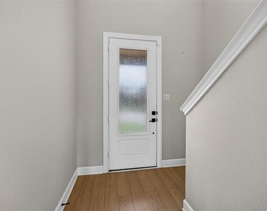 1309 Butler Avenue - Photo Thumbnail 15