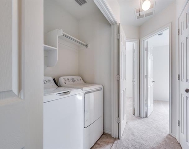 10716 Astor Drive - Photo Thumbnail 9