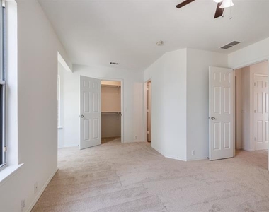 10716 Astor Drive - Photo Thumbnail 24