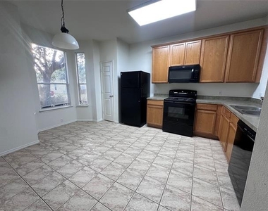 10716 Astor Drive - Photo Thumbnail 18