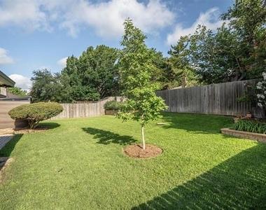2926 Cripple Creek Trail - Photo Thumbnail 14