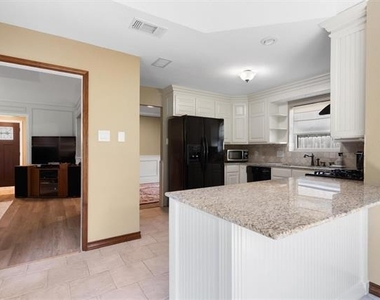 2926 Cripple Creek Trail - Photo Thumbnail 7