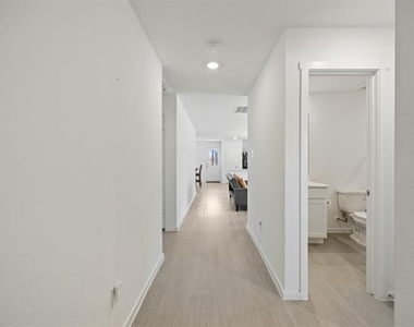 520 Waymaker Way - Photo Thumbnail 4