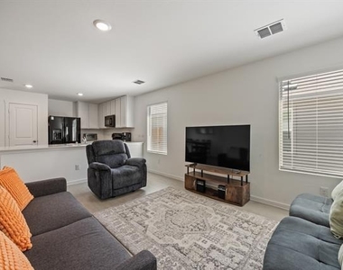 520 Waymaker Way - Photo Thumbnail 6