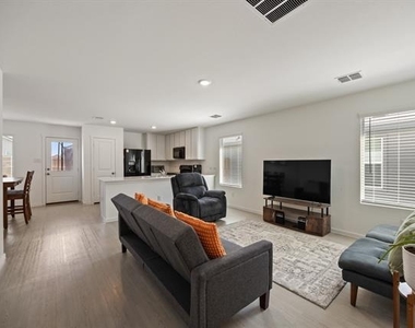 520 Waymaker Way - Photo Thumbnail 5