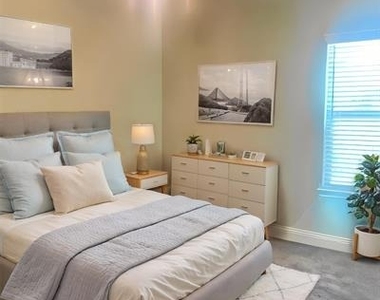 4002 Chesapeake Way - Photo Thumbnail 5
