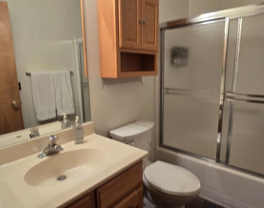 2831 N Walnut Hills Drive - Photo Thumbnail 11