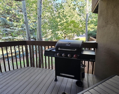 2831 N Walnut Hills Drive - Photo Thumbnail 30