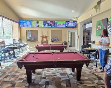 2831 N Walnut Hills Drive - Photo Thumbnail 37