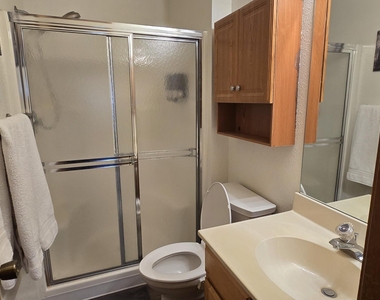 2831 N Walnut Hills Drive - Photo Thumbnail 10