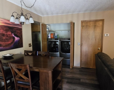 2831 N Walnut Hills Drive - Photo Thumbnail 22