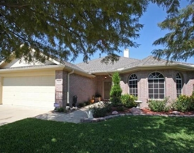 9908 Carter Drive - Photo Thumbnail 1