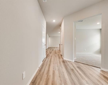 16537 Hudson Prairie Way - Photo Thumbnail 2