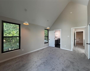957 Woods Avenue - Photo Thumbnail 20