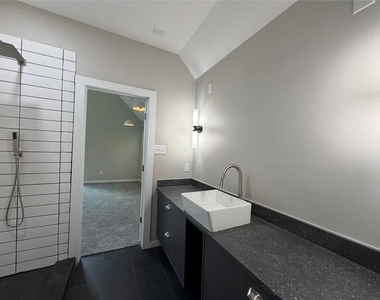 957 Woods Avenue - Photo Thumbnail 17