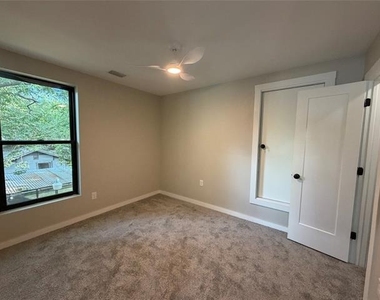 957 Woods Avenue - Photo Thumbnail 13