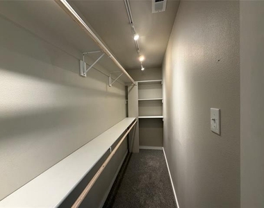 957 Woods Avenue - Photo Thumbnail 19