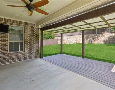 15424 Bluffdale Drive - Photo Thumbnail 23