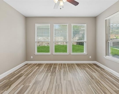15424 Bluffdale Drive - Photo Thumbnail 12
