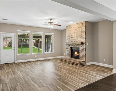 15424 Bluffdale Drive - Photo Thumbnail 8