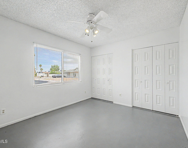4401 S Rita Lane - Photo Thumbnail 18