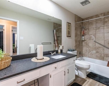 47 Shady Brook Circle - Photo Thumbnail 20