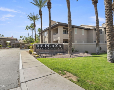 7009 E Acoma Drive - Photo Thumbnail 15