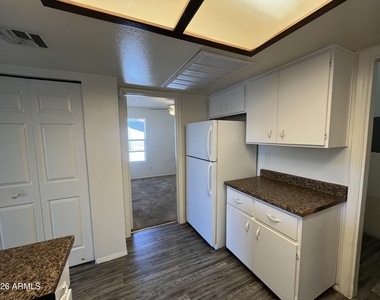 3034 E Cicero Street - Photo Thumbnail 14