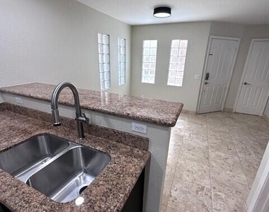 3235 E Camelback Road - Photo Thumbnail 3