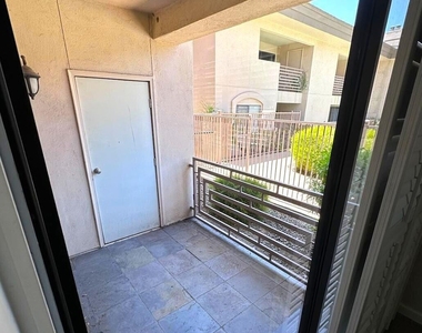 3235 E Camelback Road - Photo Thumbnail 9