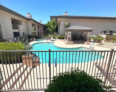 3235 E Camelback Road - Photo Thumbnail 8