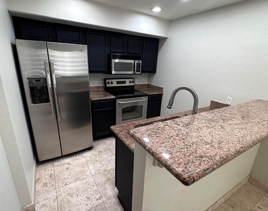 3235 E Camelback Road - Photo Thumbnail 4