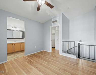 2233 E Huntington Drive - Photo Thumbnail 20