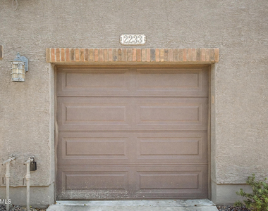 2233 E Huntington Drive - Photo Thumbnail 30