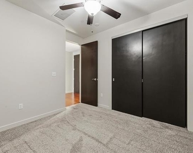 2600 W 7th Street - Photo Thumbnail 18