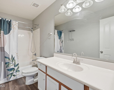 115 W Mountain Sage Drive - Photo Thumbnail 29