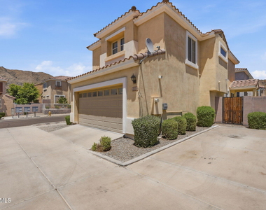 115 W Mountain Sage Drive - Photo Thumbnail 3