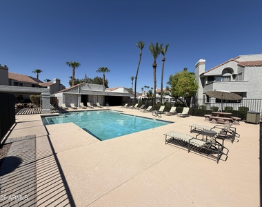 10115 E Mountain View Road - Photo Thumbnail 17