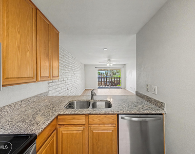 4354 N 82nd Street - Photo Thumbnail 7