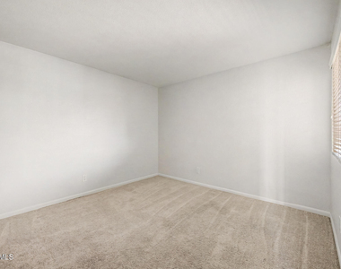4354 N 82nd Street - Photo Thumbnail 13