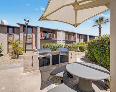 4354 N 82nd Street - Photo Thumbnail 22