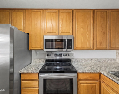 4354 N 82nd Street - Photo Thumbnail 6